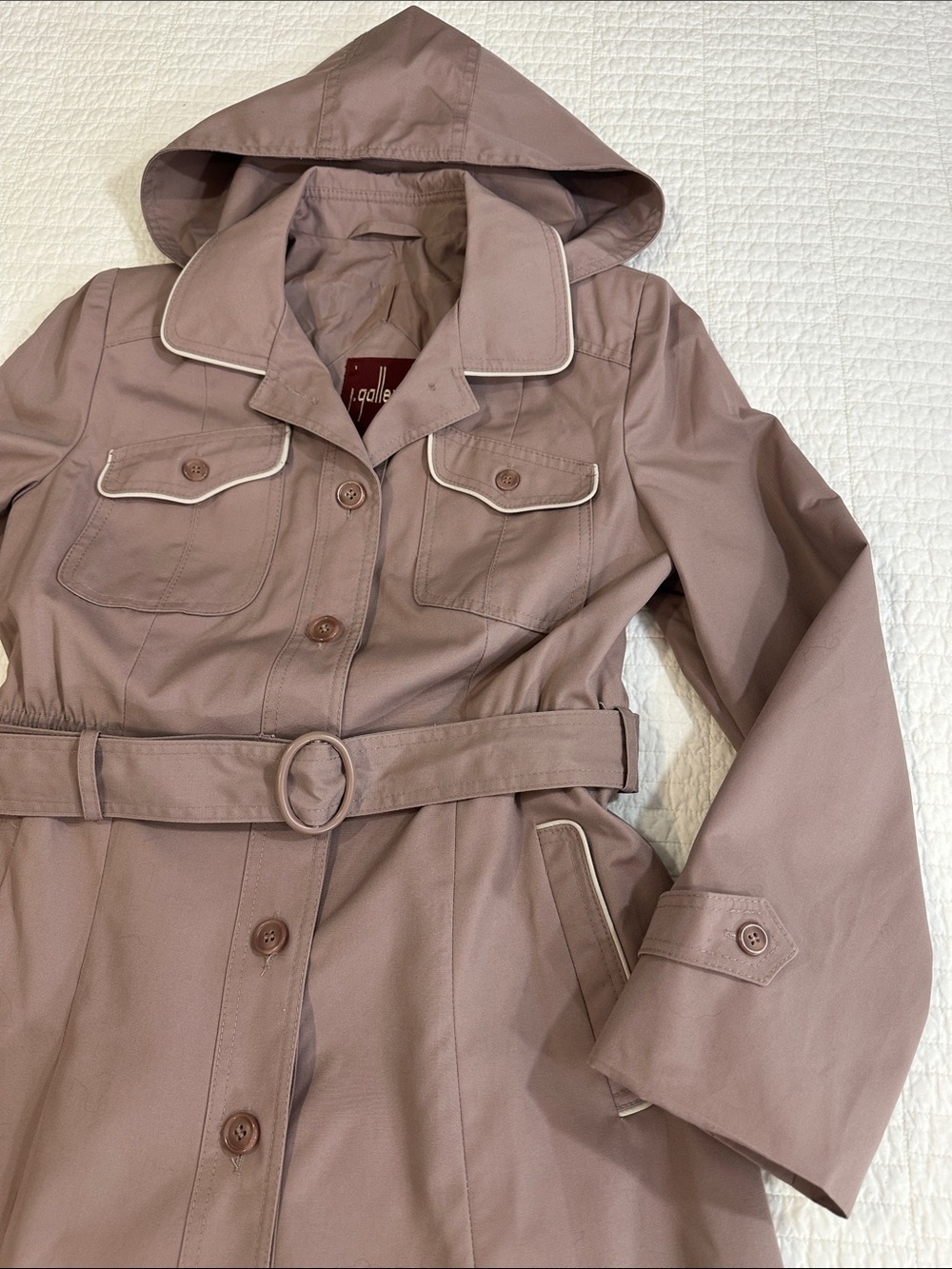 J Gallery Trench Coat Vintage Dusty Lavender fits like a 6